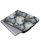 Dunkle Blaue Marmorstruktur mit flüssigen Goldader Laptopschutzhülle (Vorne Knopf)