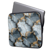 Dunkle Blaue Marmorstruktur mit flüssigen Goldader Laptopschutzhülle (Vorderseite Links)