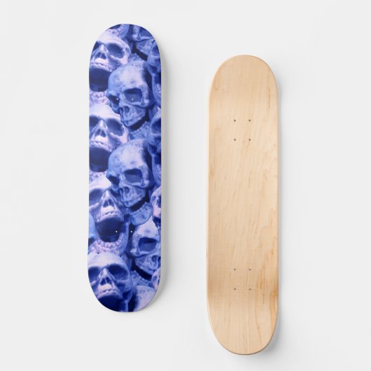 Dunkle blaue Skulls Skateboard (Vorderseite)