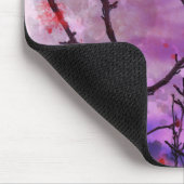 Dunkle Branchen mit roten Buds Mousepad (Ecke)