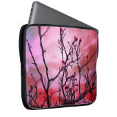 Dunkle Branchen roten Buds und fiery Sky Laptopschutzhülle (Vorne Rechts)