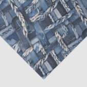 Dunkle distressed Denim-Patchworkarbeit und Zöpfe Seidenpapier (Ausschnitt)