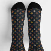 Dunkle Erde Waldlandschaft Fleur-de-lis Design Socken (Oben)