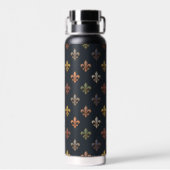 Dunkle Erde Waldlandschaft Fleur-de-lis Design  Trinkflasche (Rückseite)