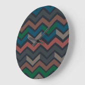 Dunkle Erde Waldlandschaft Zickzack-Chevron  Große Wanduhr (Winkel)