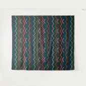 Dunkle Erdene Waldlandschaft Zickzack-Chevron Wandteppich (Vorderseite (Horizontal))