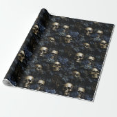 Dunkle florale Gothic Black & Blue Skulls Creepy Geschenkpapier (Ungerollt)