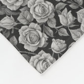Dunkle Florale Schwarze Graue Rosen Ästhetik Fleecedecke (Ecke)