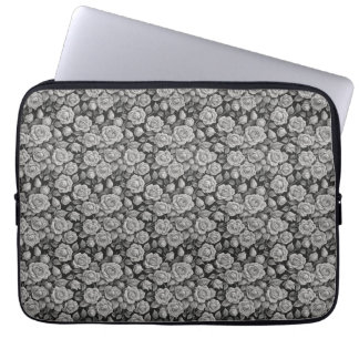 Dunkle Florale Schwarze Graue Rosen Ästhetik Laptopschutzhülle