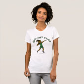 Dunkle Frauenschuhe in grüner Uniform T-Shirt (Vorne ganz)