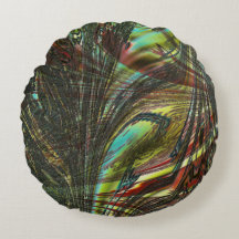 Dunkle gekreuzte Pfauenfedern