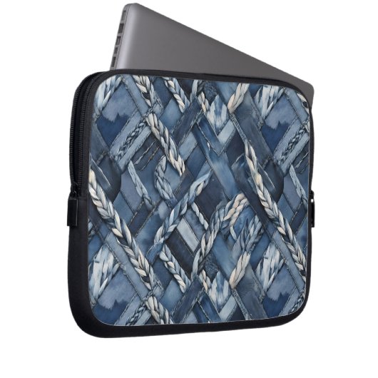 Dunkle gestörte Denim Patchwork und Braids Laptopschutzhülle (Vorne Rechts)