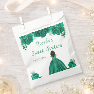 Dunkle Haut Prinzessin Grüne Florale Sweet Sixteen Geschenktütchen