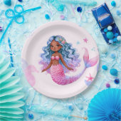 Dunkle Hautmaid mit rosa und Lila Pappteller (Party)