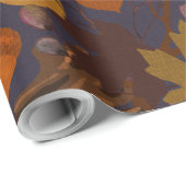 Dunkle Herbstlaub verbinden Zweige Geschenkpapier (Rolleneckpunkt)