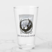 Dunkle Himmel gefüllt mit Lies-Glas-Tumbler Glas (Rückseite)