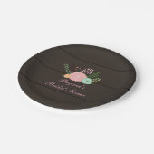 Dunkle Holz- und rustikale Blumen Chic-Papierplatt Pappteller (Schrägansicht)