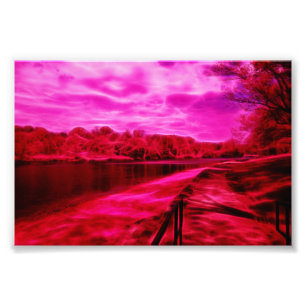 Dunkle Infrarot-Wasserlandschaft mit gemalten elek Fotodruck