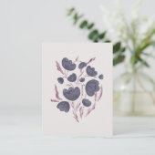 Dunkle Lila Blume Ästhetik Postkarte (Stehend Vorderseite)