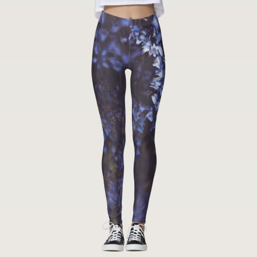 Dunkle Lila Blüten Leggings (Vorderseite)