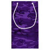 Dunkle Lila Camouflage Kleine Geschenktüte (Rückseite)