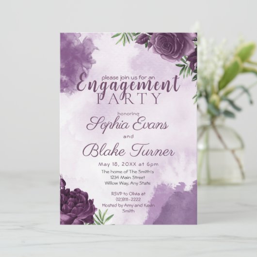 Dunkle Lila Rose Blumengotik-Engagement-Partei Einladung (Stehend Vorderseite)