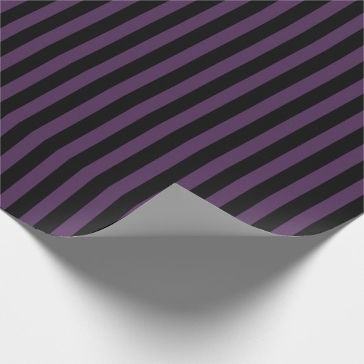 Dunkle lila und schwarze Streifen Geschenkpapier (Ecke)