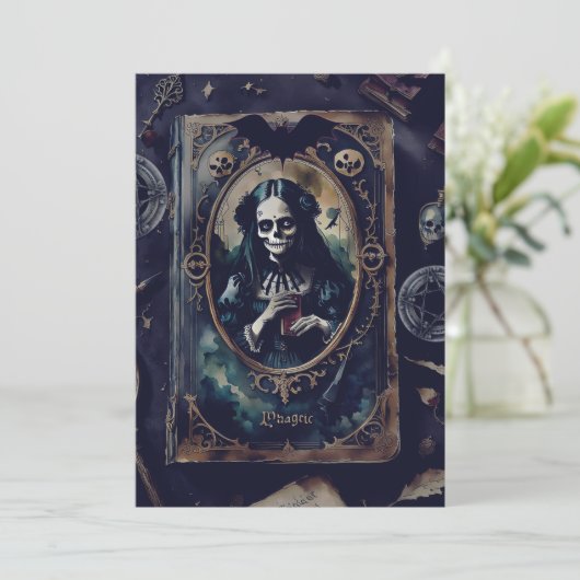 Dunkle Magie-Halloween-Party Einladung (Stehend Vorderseite)