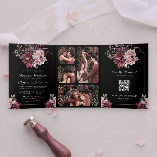 Dunkle Moody Floral Frame Black QR Code Hochzeit Dreifach Gefaltete Einladung