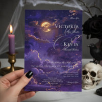 Dunkle Moody Lila- und Goldwolken-Hochzeit