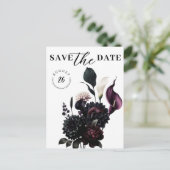 Dunkle Moody Romantische Blumenhochzeit retten das Ankündigungspostkarte (Stehend Vorderseite)