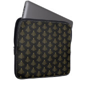 Dunkle Obsidian-Gold-Cyber-Pyramide-Neo-Deco-Rüstu Laptopschutzhülle (Vorne Rechts)