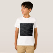 Dunkle Rippel (Schwarzes Wasser bei Nacht) T-Shirt (Vorne ganz)