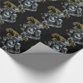 Dunkle Ritter-Rüstung Geschenkpapier (Ecke)