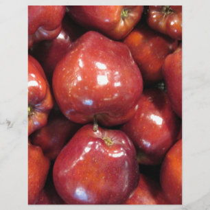 Dunkle rote Äpfel