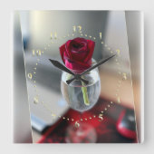 Dunkle rote Rose Quadratische Wanduhr (Vorderseite)