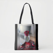 Dunkle rote Rose Tasche (Vorderseite)