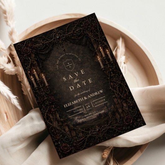 Dunkle Rustikale Country-Gotische Hochzeit Save The Date