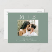 Dunkle Sage Couple Foto Wedding Save the Date Postkarte (Vorne/Hinten)