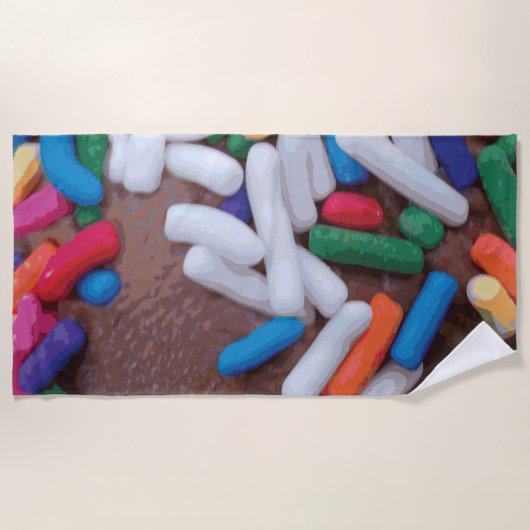 Dunkle Schokolade Eiscreme mit Regenbogensprinklen Strandtuch (Vorderseite)