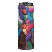 Dunkle Schokolade Eiscreme mit Regenbogensprinklen Thermosbecher (Rückseite)