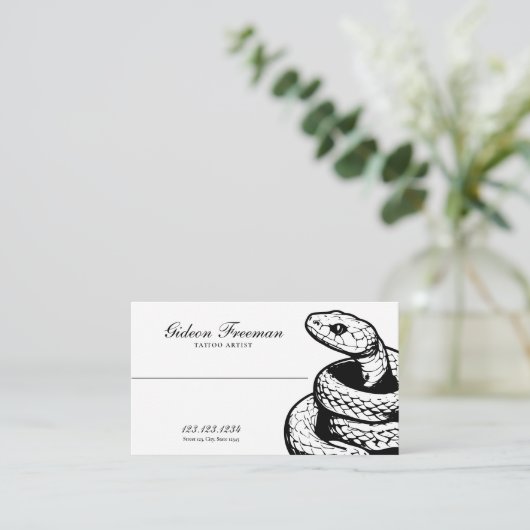 Dunkle schwarze und weiße Script Schlange Tattoo Visitenkarte (Stehend Vorderseite)