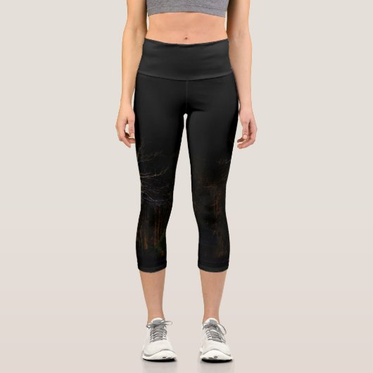 Dunkle Seite 4 Capri Leggings (Vorderseite)
