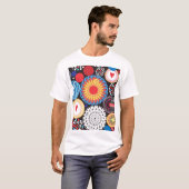 Dunkle Strahlung: Lichtkreismuster T-Shirt (Vorne ganz)