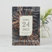 Dunkle und Moody Wedding speichern das Datum Einladung (Stehend Vorderseite)