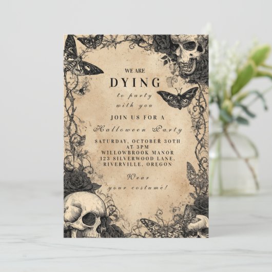 Dunkle Viktorianisch Skull Moth Spuk Ansammlung Einladung (Stehend Vorderseite)