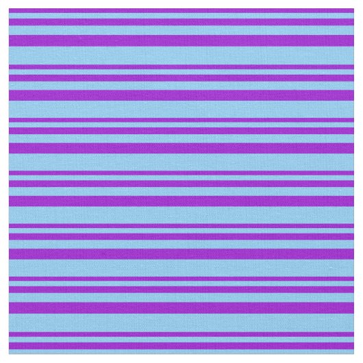 Dunkle Violette und hellblaue Streifen Stoff (Nahaufnahme)