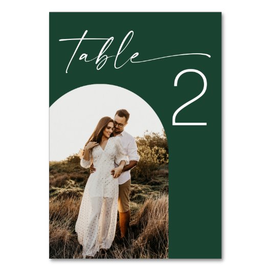 Dunkle Waldgrüne Hochzeit | Moderne Schriftfoto Tischnummer (Vorderseite)