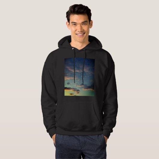 Dunkle Wolken Hoodie (Vorne ganz)