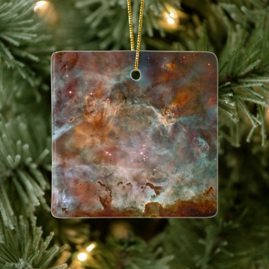 Dunkle Wolken von Carina Nebula Hubble Space Keramikornament (Baum)